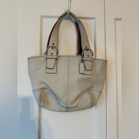 Coach White Leather Purse, Y2K Vintage, Early 2000’s - Picture 2 of 16